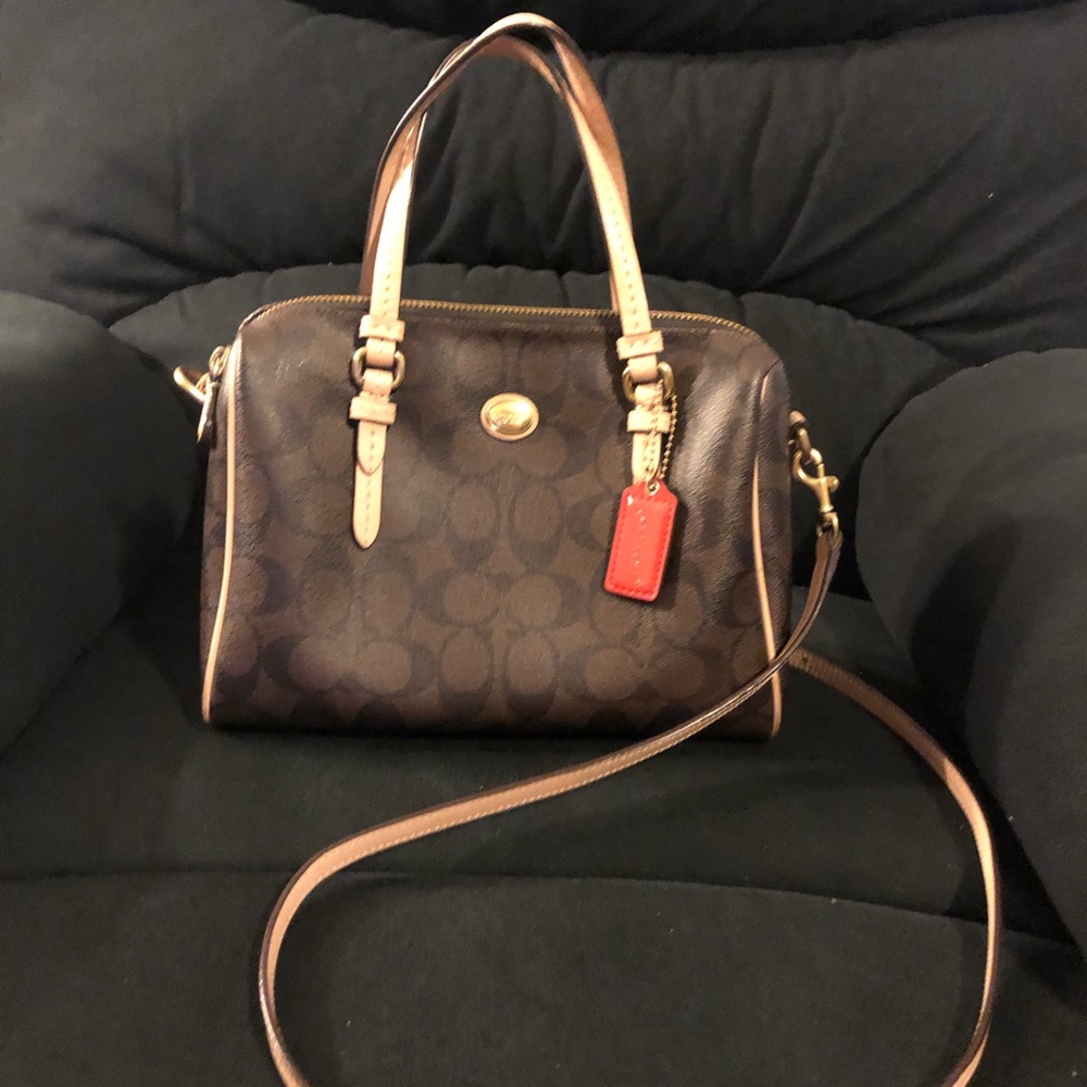 Used but not abused crossbody purse
